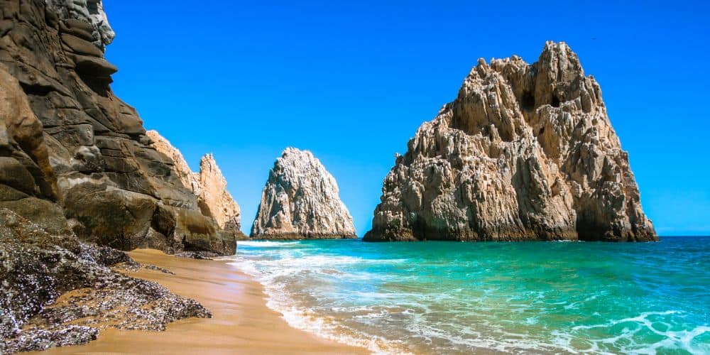 rocky beach in Cabo San Lucas  best time to visit cabo san lucas